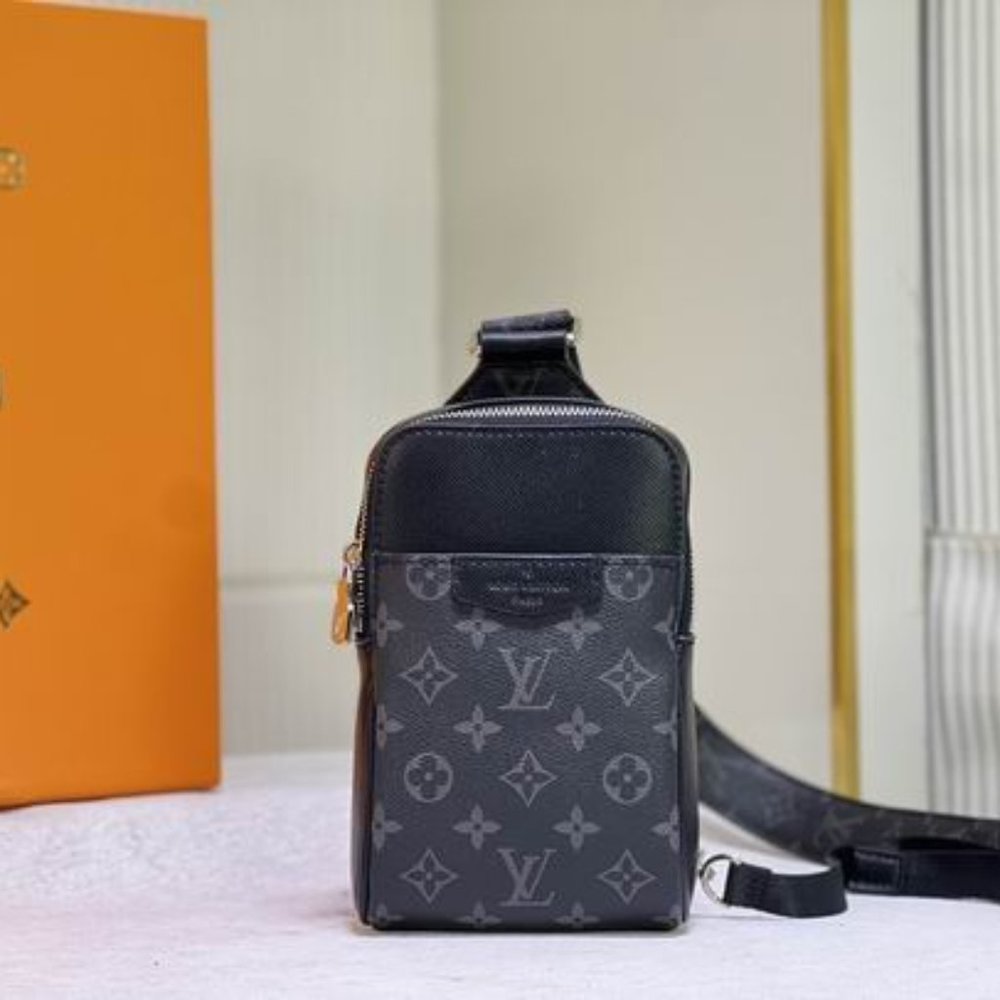Women Bags  Outdoor M30741 13x21x5cm ss